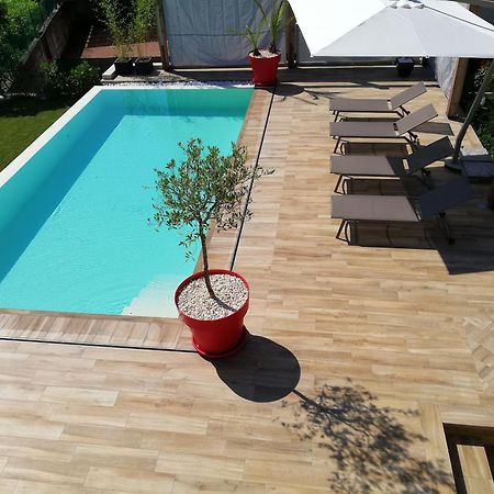 לאזיסה B&B Villa Peler מראה חיצוני תמונה