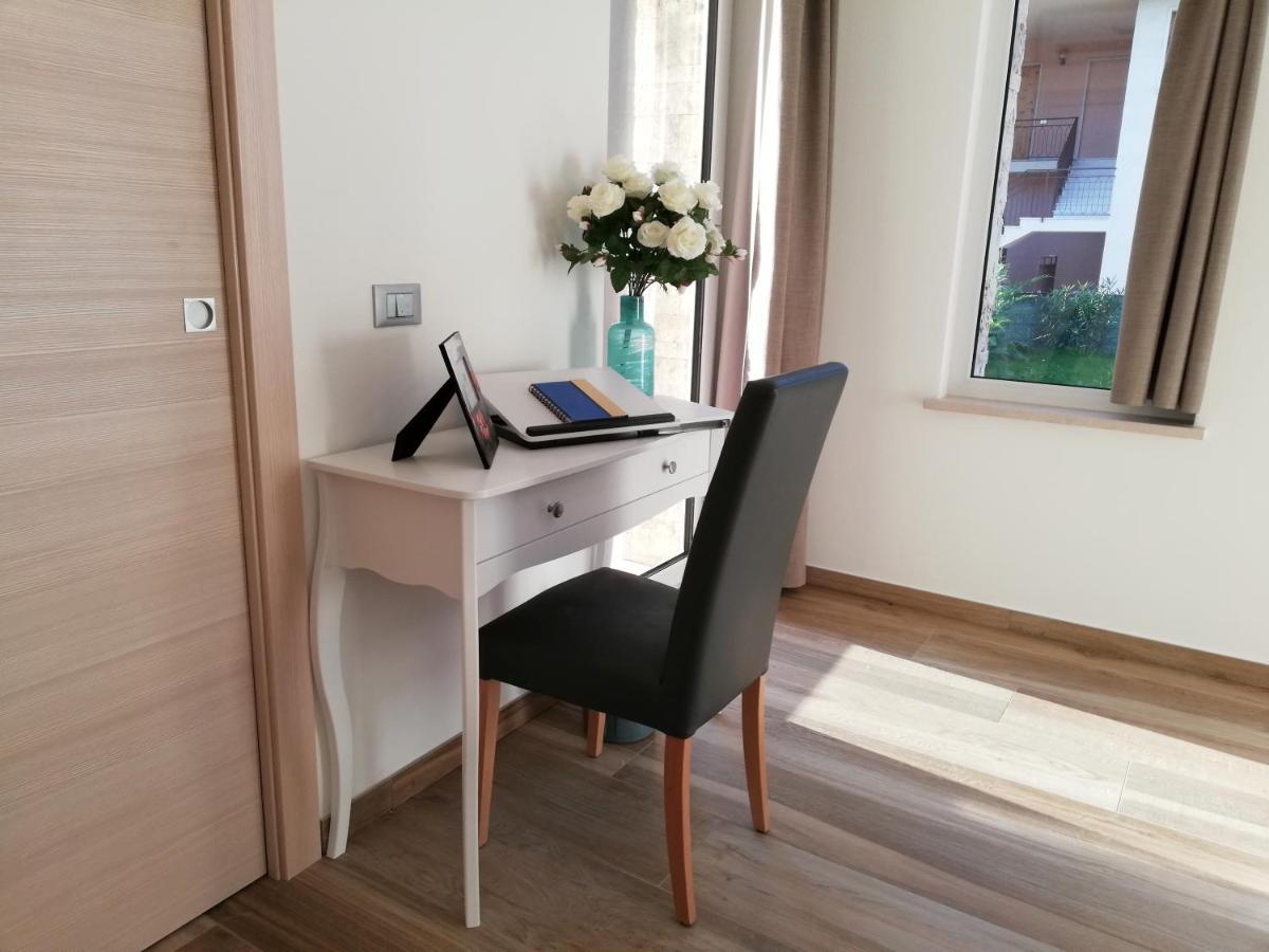לאזיסה B&B Villa Peler מראה חיצוני תמונה