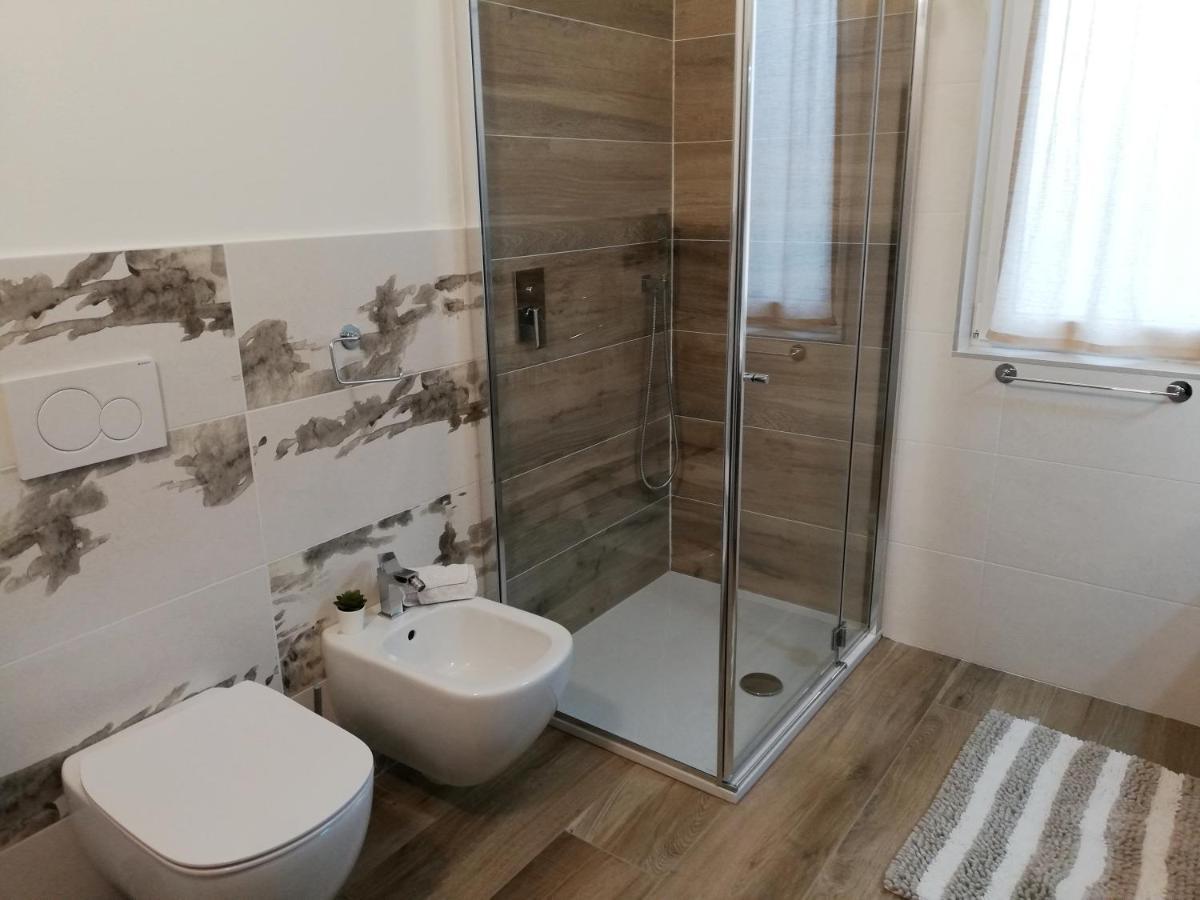 לאזיסה B&B Villa Peler מראה חיצוני תמונה