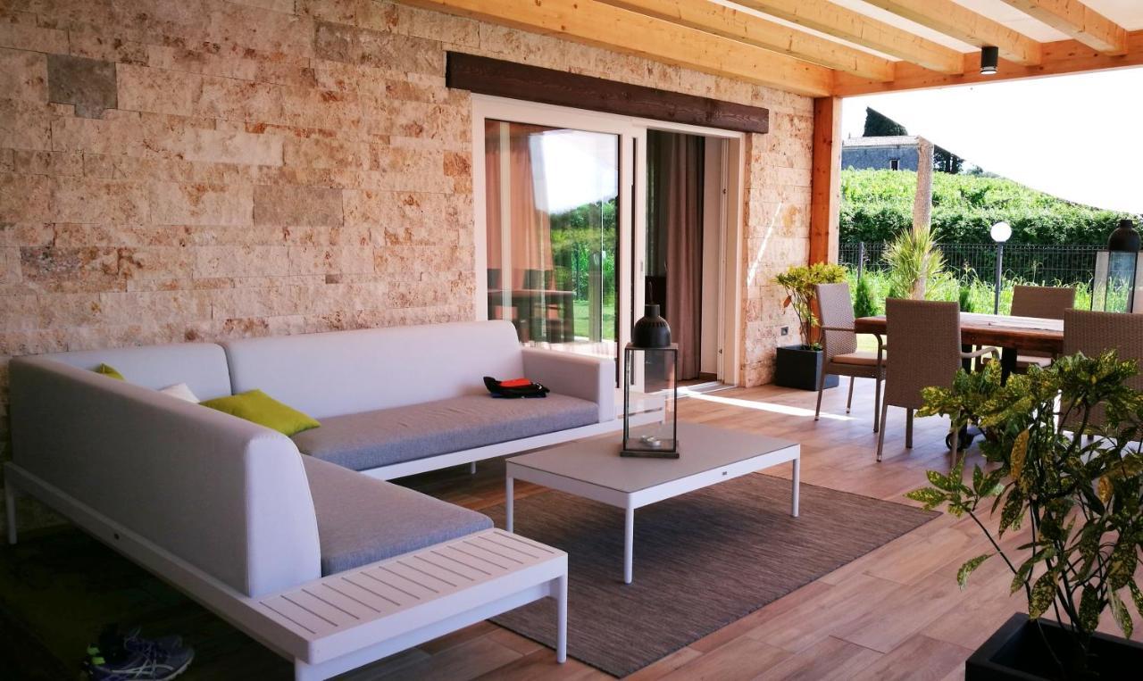 לאזיסה B&B Villa Peler מראה חיצוני תמונה