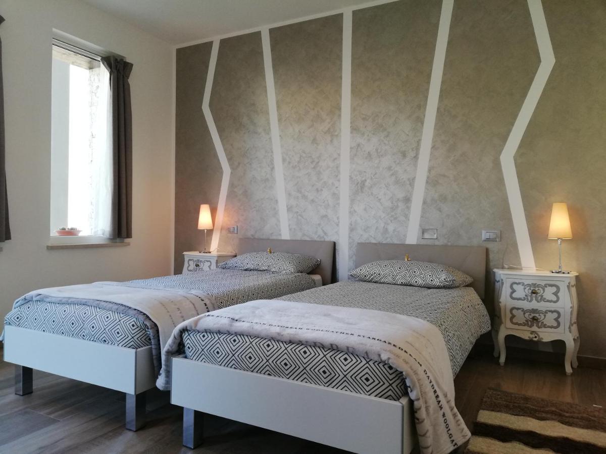 לאזיסה B&B Villa Peler מראה חיצוני תמונה