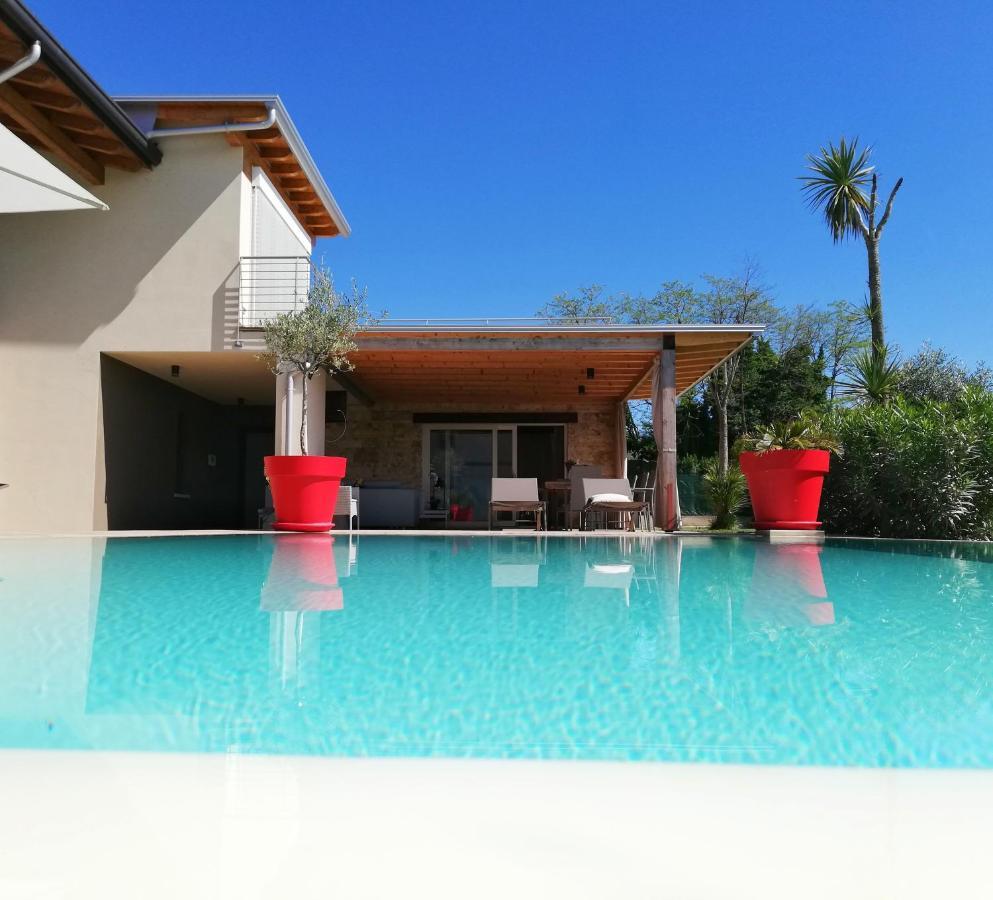 לאזיסה B&B Villa Peler מראה חיצוני תמונה