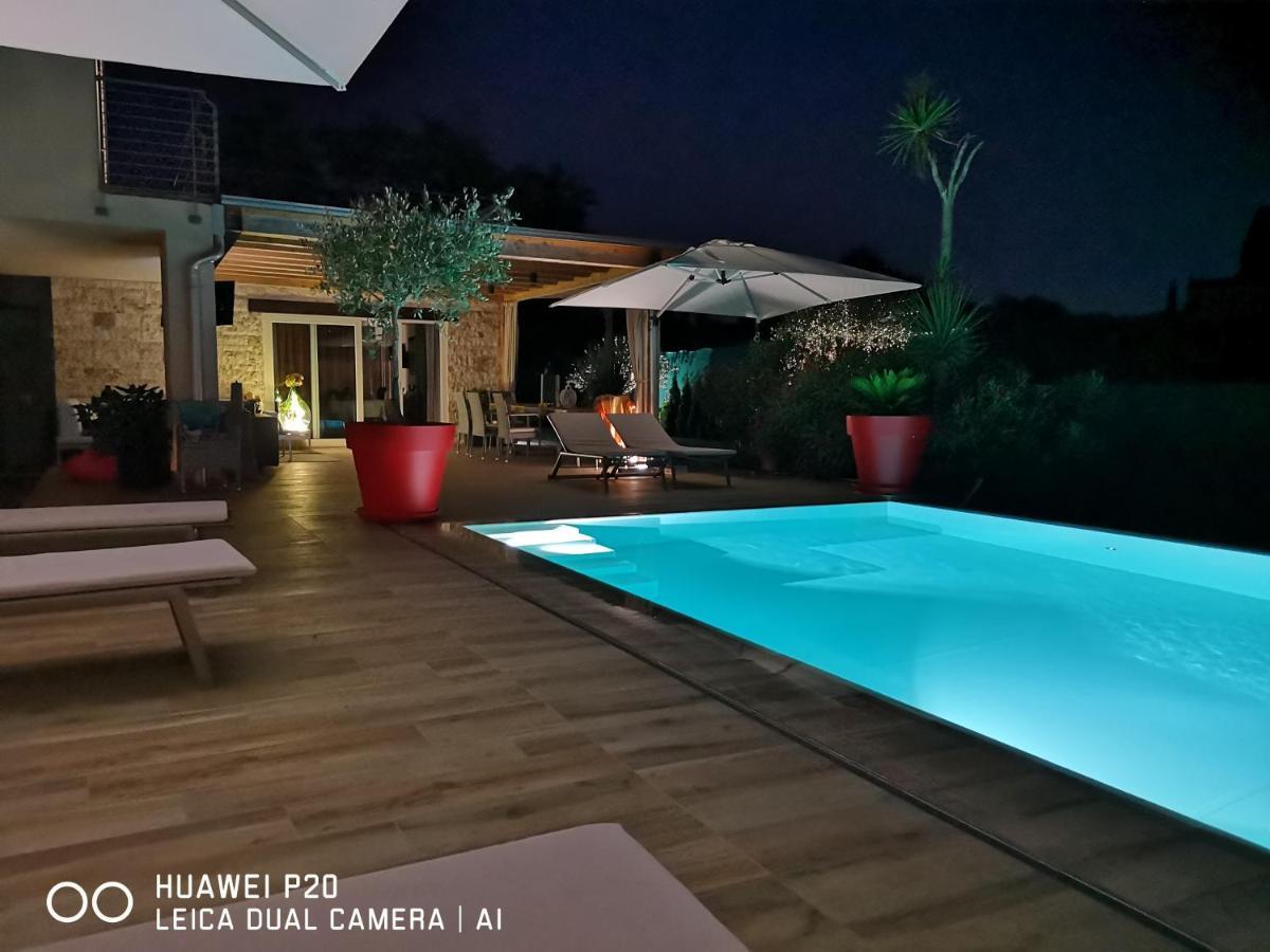 לאזיסה B&B Villa Peler מראה חיצוני תמונה