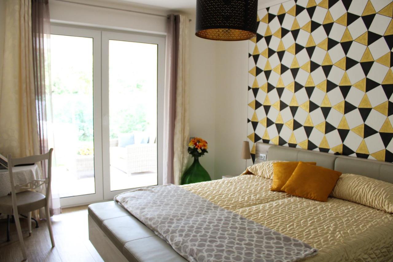 לאזיסה B&B Villa Peler מראה חיצוני תמונה