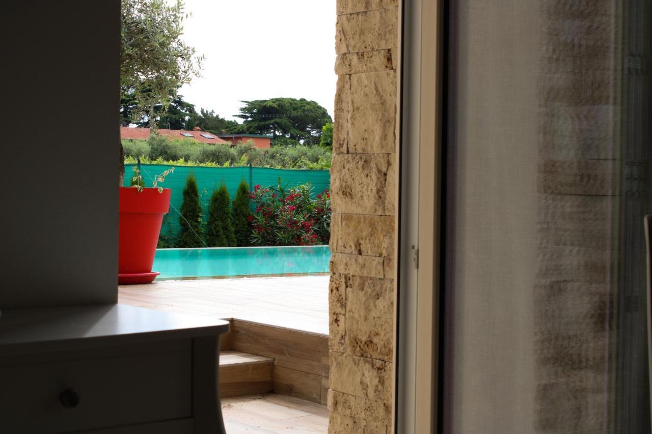 לאזיסה B&B Villa Peler מראה חיצוני תמונה